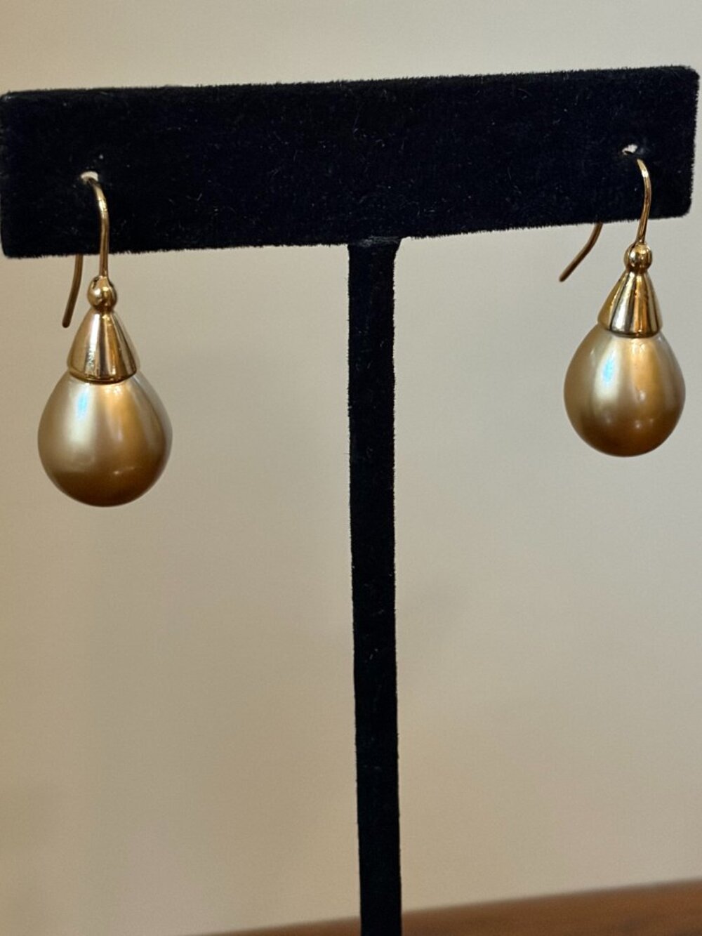 Gold-Tone teardrop Pear dangle Earring